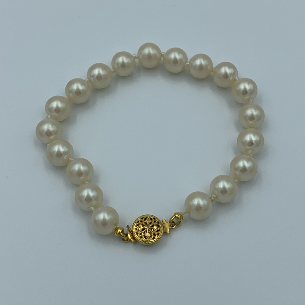 Faux Pearl Bracelet